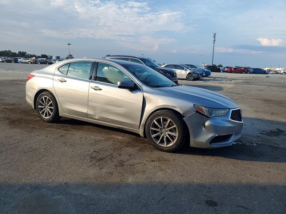 61680056 :رقم المزاد ، 19UUB1F54JA010063 vin ، 2018 Acura Tlx مزاد بيع