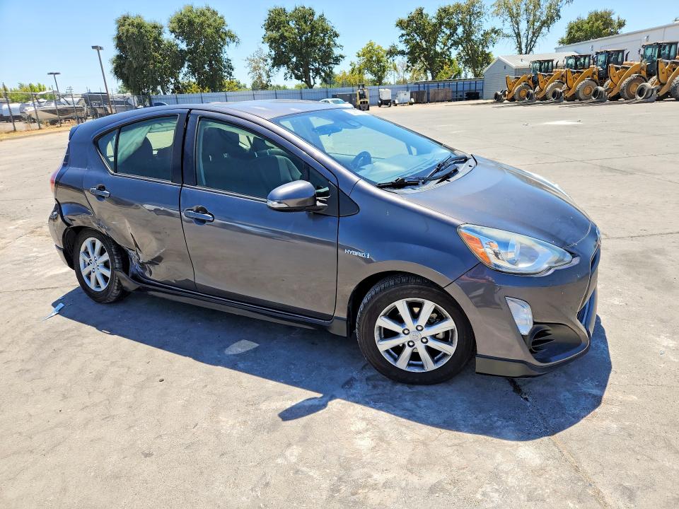 Продажа на аукционе авто 2017 Toyota Prius C, vin: JTDKDTB35H1597822, номер лота: 63610016