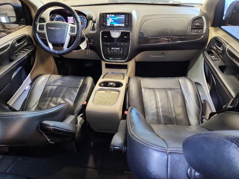 60791896 :رقم المزاد ، 2C4RC1CG1FR707880 vin ، 2015 Chrysler Town & Country مزاد بيع