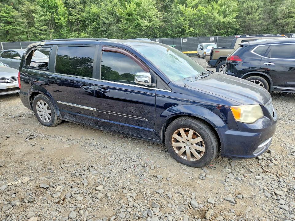 2011 Chrysler Town & Country მანქანა იყიდება აუქციონზე, vin: 2A4RR8DG3BR634599, აუქციონის ნომერი: 61587416