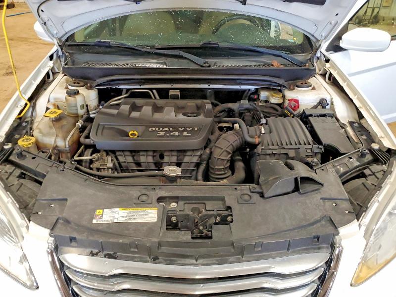 62833186 :رقم المزاد ، 1C3BC1FB2BN549627 vin ، 2011 Chrysler 200 مزاد بيع