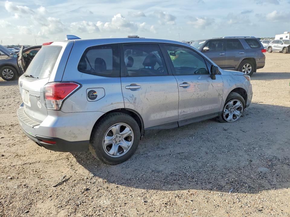 62940556 :رقم المزاد ، JF2SJAAC7JG443843 vin ، 2018 Subaru Forester مزاد بيع