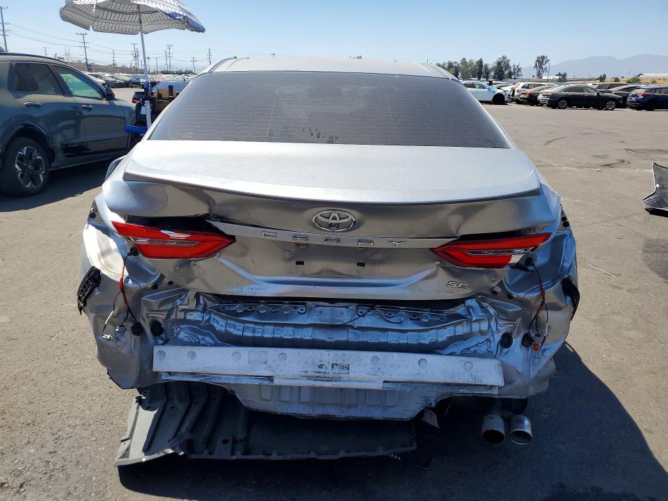 Продаж на аукціоні авто 2018 Toyota Camry, vin: JTNB11HK0J3024392, номер лоту: 60167976