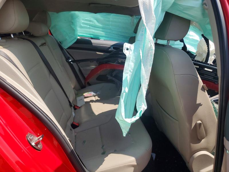 61318086 :رقم المزاد ، 3VWG17AU5JM281004 vin ، 2018 Volkswagen Golf مزاد بيع
