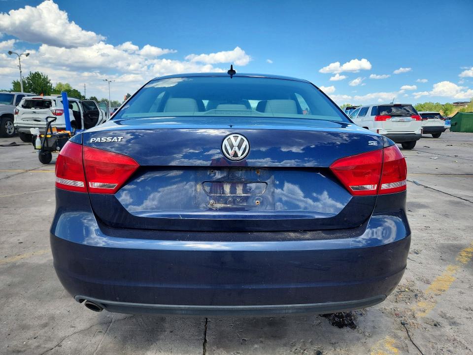 Продажа на аукционе авто 2013 Volkswagen Passat, vin: 1VWBP7A38DC038972, номер лота: 62780936