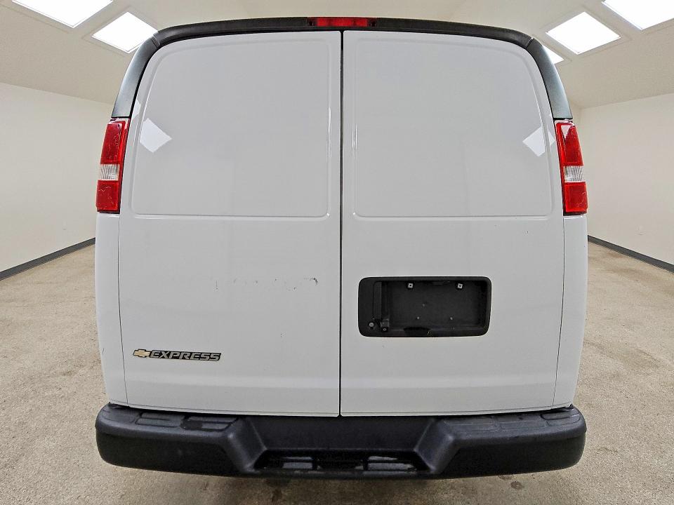 85962765 :رقم المزاد ، 1GCWGAFP9K1369517 vin ، 2019 Chevrolet Express G2500 مزاد بيع