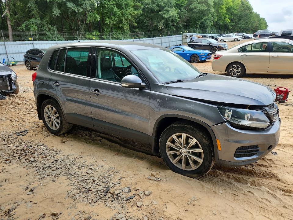 2014 Volkswagen Tiguan მანქანა იყიდება აუქციონზე, vin: WVGBV3AX3EW550123, აუქციონის ნომერი: 62346506