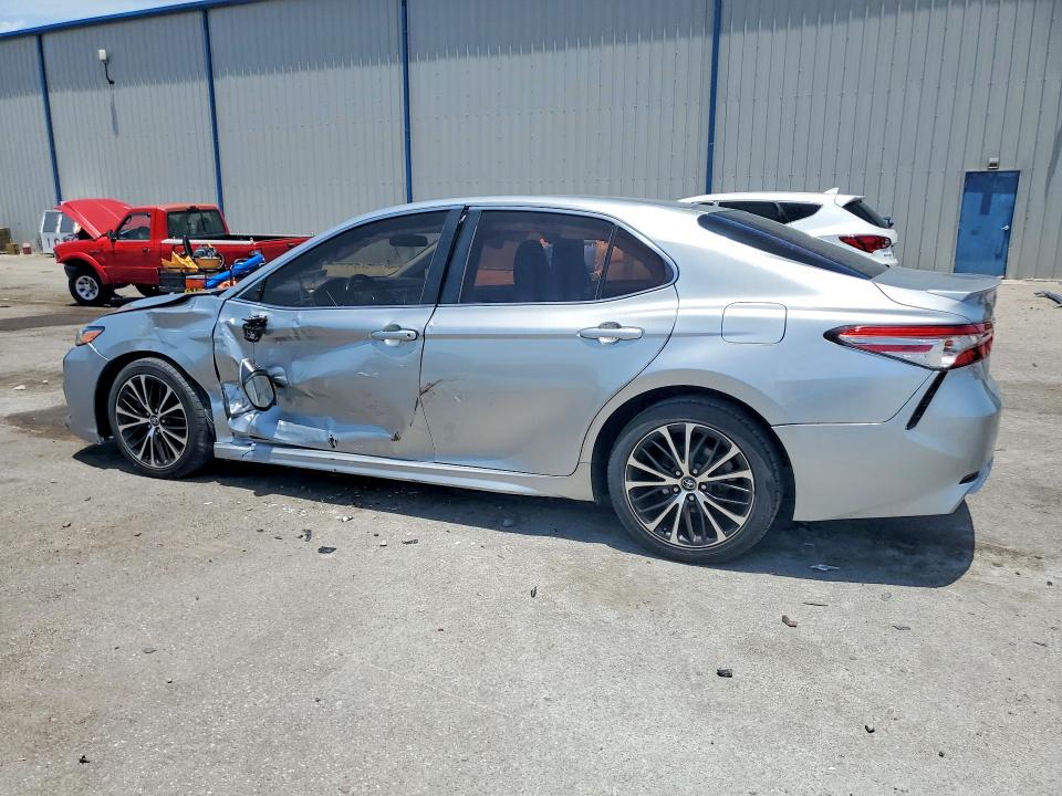 Продажа на аукционе авто 2018 Toyota Camry, vin: 4T1B11HK9JU137266, номер лота: 61112346