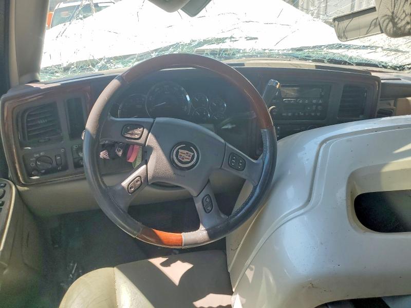 2005 Cadillac Escalade მანქანა იყიდება აუქციონზე, vin: 1GYEK63N15R205155, აუქციონის ნომერი: 61711446