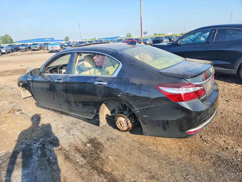 60176556 :رقم المزاد ، JHMCR6F72HC023847 vin ، 2017 Honda Accord مزاد بيع