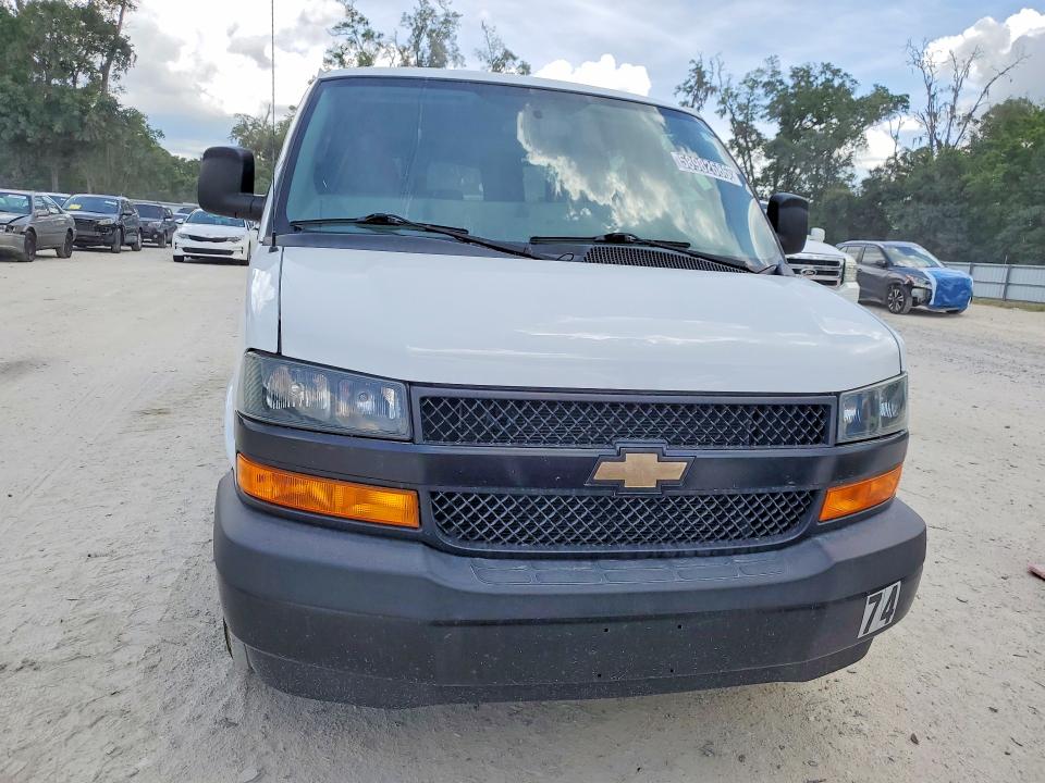 58982686 :رقم المزاد ، 1GAZGNFP1P1119063 vin ، 2023 Chevrolet Express G3500 مزاد بيع
