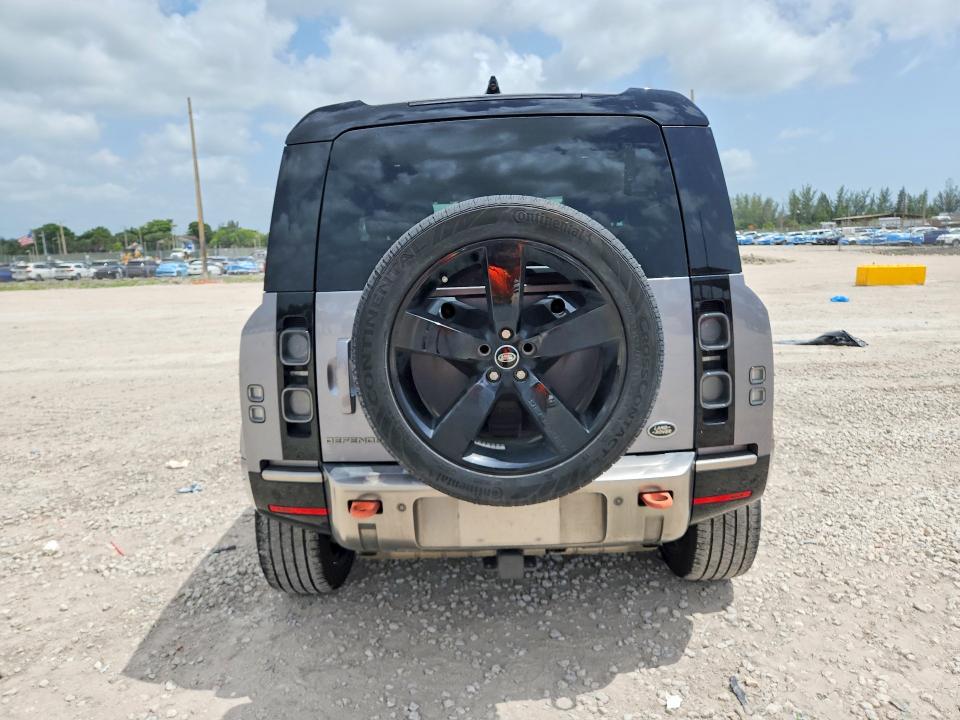 60131726 :رقم المزاد ، SALEX6RU2M2054333 vin ، 2021 Land Rover Defender مزاد بيع