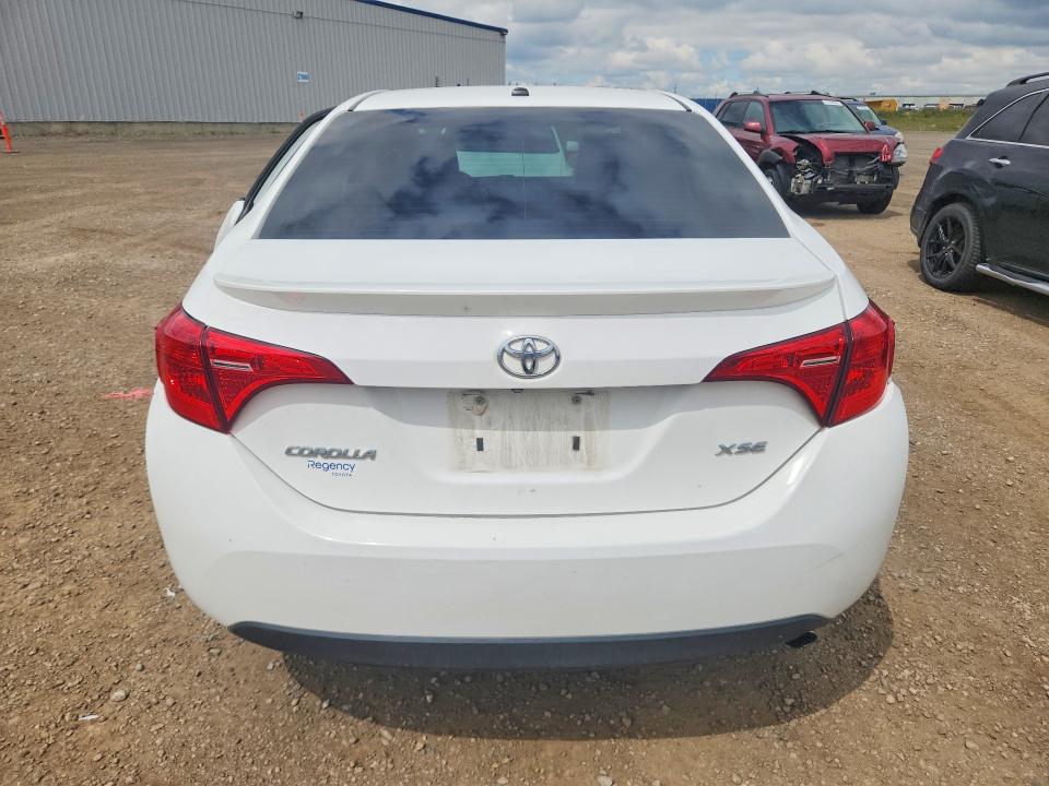 62009586 :رقم المزاد ، 2T1BURHE1JC989953 vin ، 2018 Toyota Corolla مزاد بيع