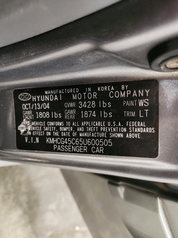 61409886 :رقم المزاد ، KMHCG45C65U600505 vin ، 2005 Hyundai Accent مزاد بيع