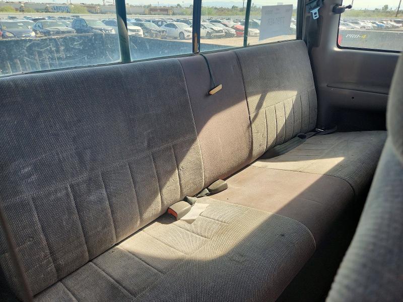 63057166 :رقم المزاد ، 3B7KC23Z3TM150806 vin ، 1996 Dodge Ram 2500 مزاد بيع