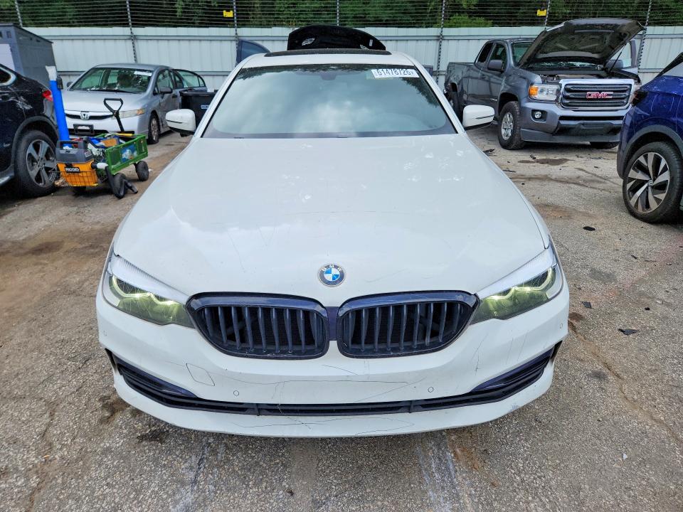 61478726 :رقم المزاد ، WBAJA5C52JG899522 vin ، 2018 Bmw 530 مزاد بيع