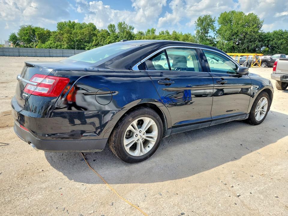 Продаж на аукціоні авто 2015 Ford Taurus, vin: 1FAHP2D80FG190141, номер лоту: 61677196
