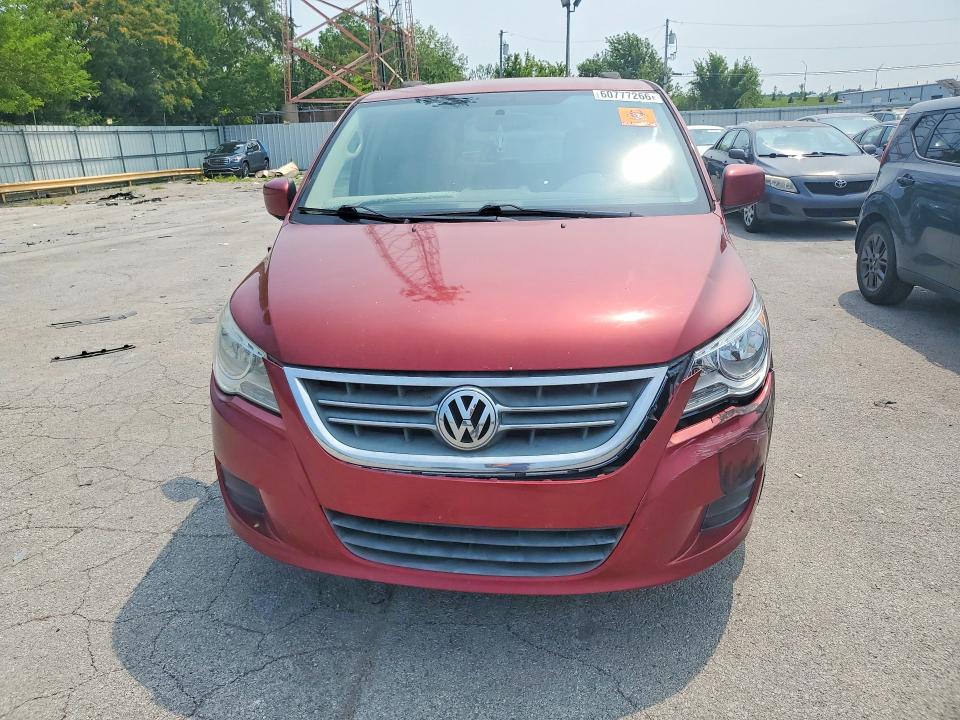 60777266 :رقم المزاد ، 2V4RW3DG4BR641908 vin ، 2011 Volkswagen Routan مزاد بيع