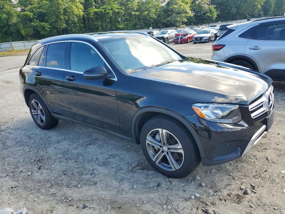 63214876 :رقم المزاد ، WDC0G4KB7HF196636 vin ، 2017 Mercedes-benz Glc مزاد بيع