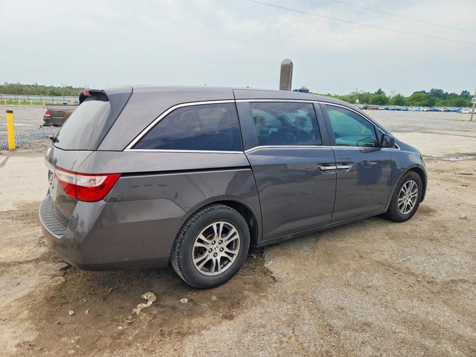 62625656 :رقم المزاد ، 5FNRL5H48DB072719 vin ، 2013 Honda Odyssey مزاد بيع