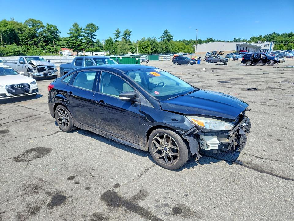 62246056 :رقم المزاد ، 1FADP3F24FL297861 vin ، 2015 Ford Focus مزاد بيع