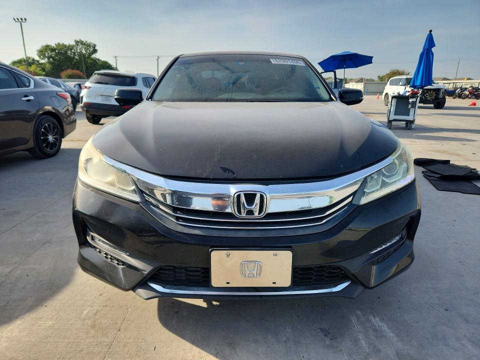 62991456 :رقم المزاد ، 1HGCR2F7XHA053301 vin ، 2017 Honda Accord مزاد بيع