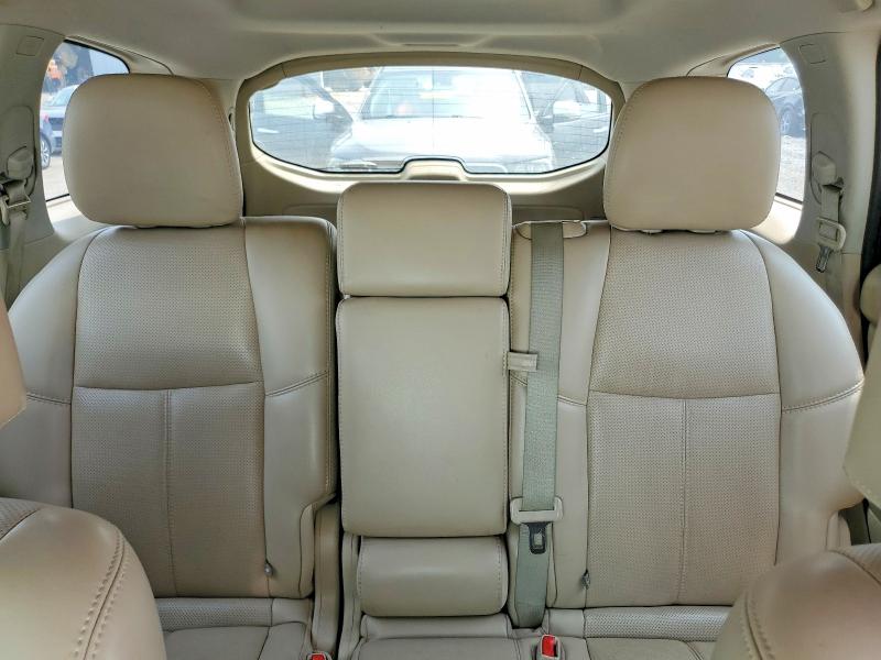 61447306 :رقم المزاد ، 5N1DR2MM8HC692952 vin ، 2017 Nissan Pathfinder مزاد بيع
