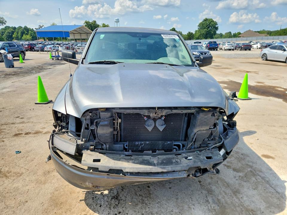 62855016 :رقم المزاد ، 1D7RB1CT2AS237825 vin ، 2010 Dodge Ram 1500 مزاد بيع