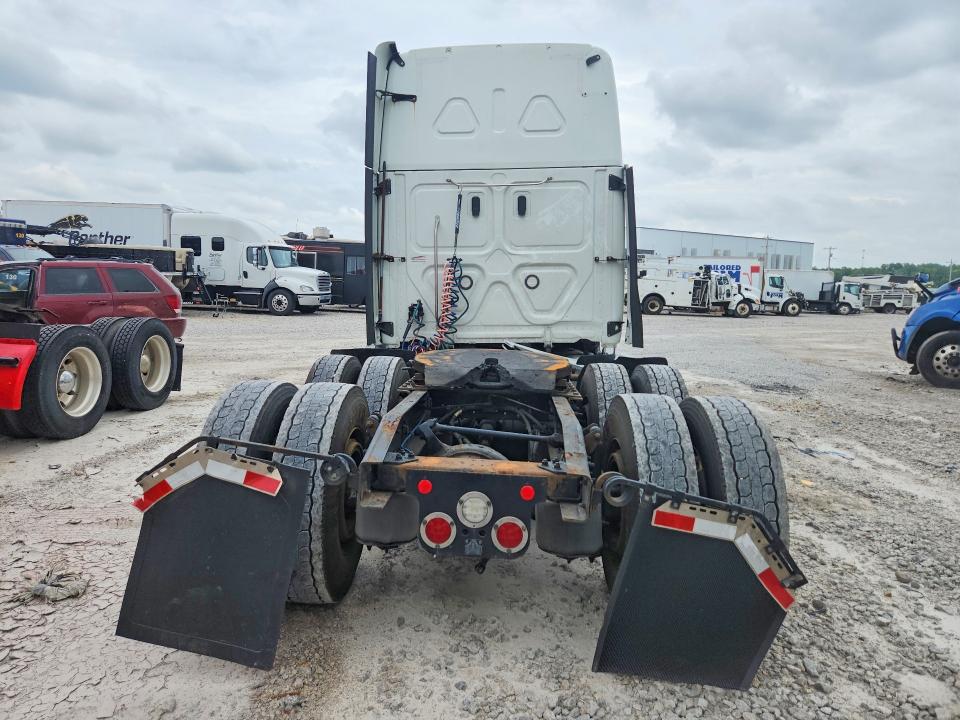 2022 Freightliner Cascadia 126 მანქანა იყიდება აუქციონზე, vin: 3AKJHHFGXNSNJ0939, აუქციონის ნომერი: 62305056