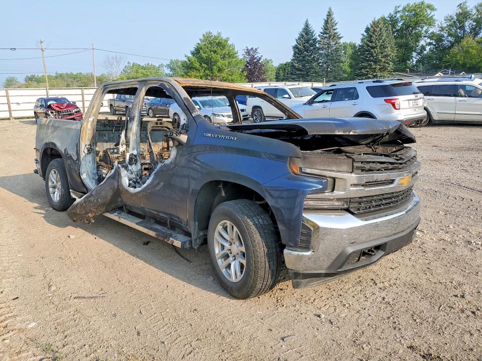 61835996 :رقم المزاد ، 3GCPYJEK5MG350975 vin ، 2021 Chevrolet Silverado مزاد بيع