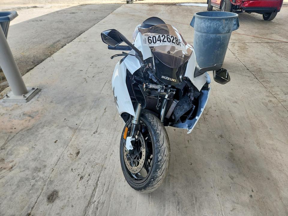 Продажа на аукционе авто 2022 Suzuki Gsx1300, vin: JS1EJ11B8N7101451, номер лота: 60426286
