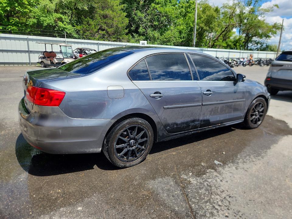 59669126 :رقم المزاد ، 3VWDP7AJ1DM280847 vin ، 2013 Volkswagen Jetta مزاد بيع