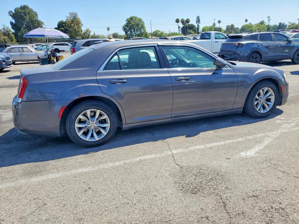 2015 Chrysler 300 მანქანა იყიდება აუქციონზე, vin: 2C3CCAAG9FH766386, აუქციონის ნომერი: 62529576