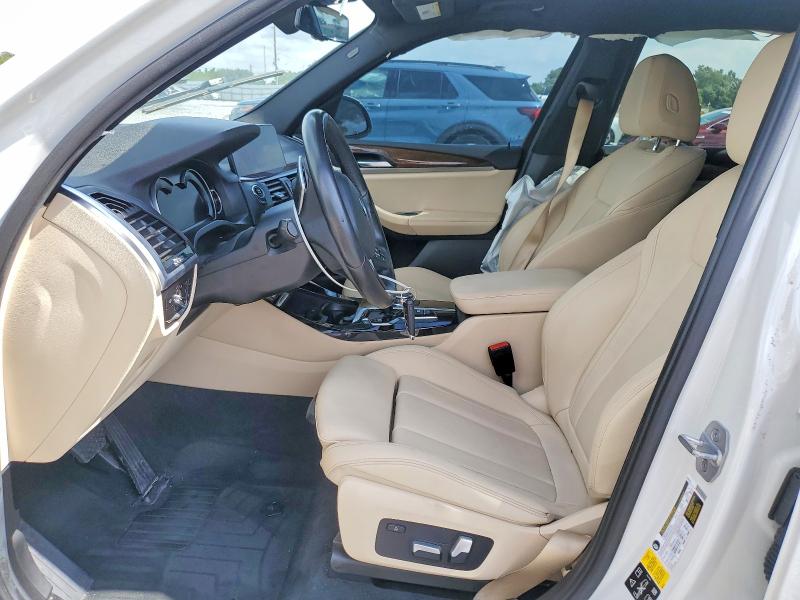 61770906 :رقم المزاد ، 5UXTR9C52JLD62279 vin ، 2018 Bmw X3 مزاد بيع