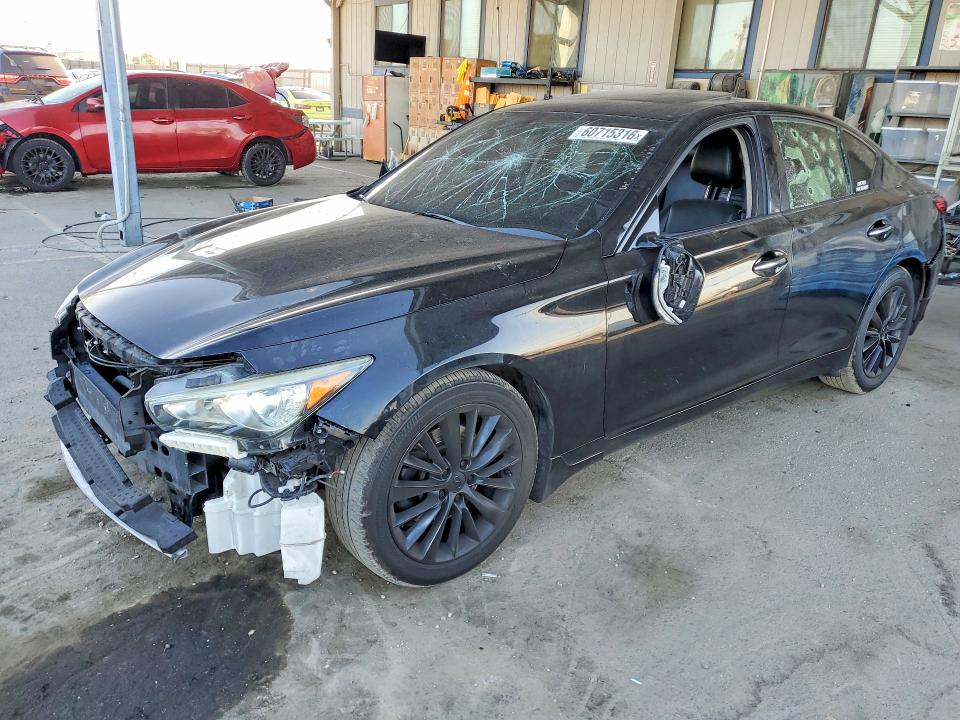 60715316 :رقم المزاد ، JN1EV7AP3JM365068 vin ، 2018 Infiniti Q50 مزاد بيع