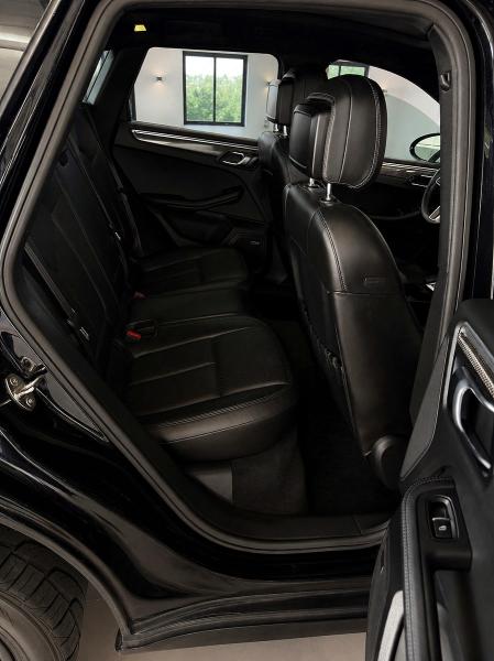 62356696 :رقم المزاد ، WP1AG2A57HLB55076 vin ، 2017 Porsche Macan مزاد بيع