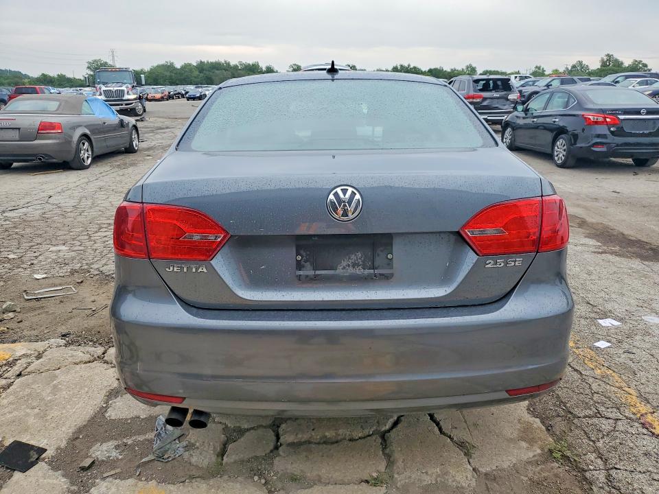 63173286 :رقم المزاد ، 3VWDX7AJ6DM455545 vin ، 2013 Volkswagen Jetta مزاد بيع