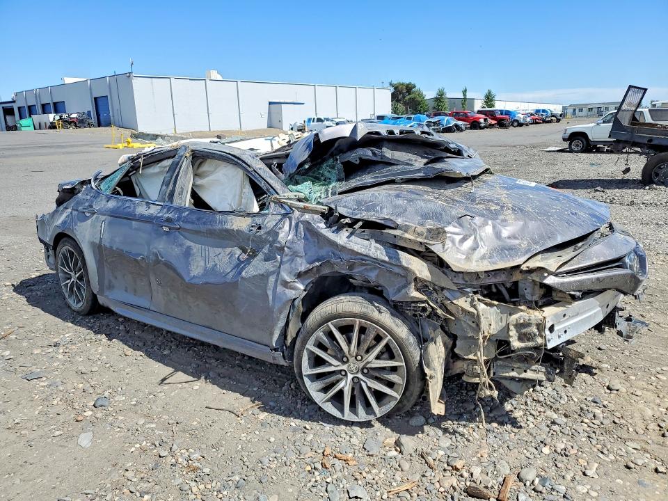 60316446 :رقم المزاد ، 4T1G11AK5PU752910 vin ، 2023 Toyota Camry مزاد بيع