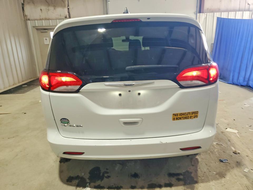61230216 :رقم المزاد ، 2C4RC1AG5MR526569 vin ، 2021 Chrysler Voyager مزاد بيع
