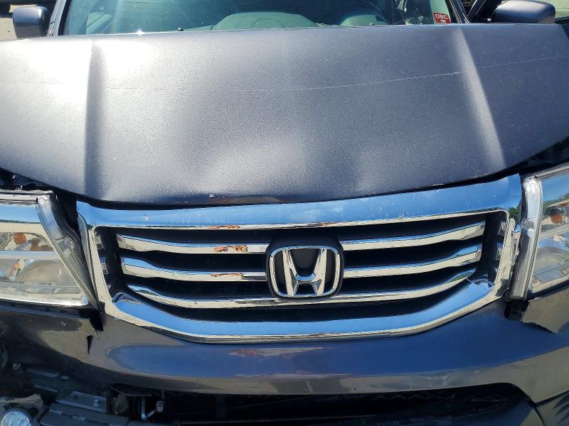 60071386 :رقم المزاد ، 5FNYF4H57FB018207 vin ، 2015 Honda Pilot مزاد بيع