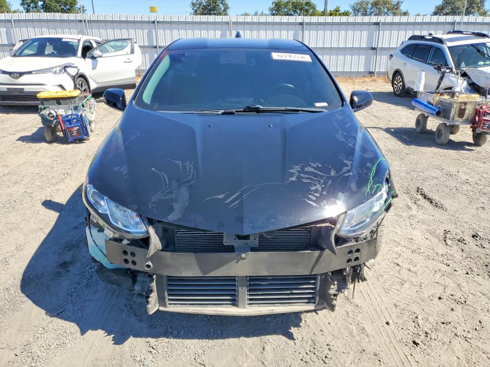 62245556 :رقم المزاد ، 1G1RD6S52HU211804 vin ، 2017 Chevrolet Volt مزاد بيع
