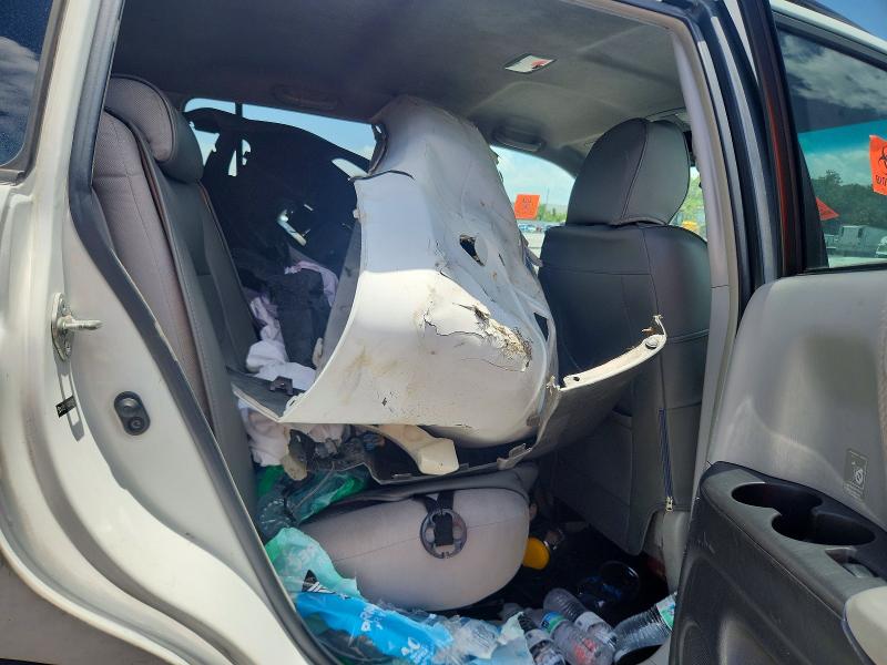 61414126 :رقم المزاد ، JTEDP21A050058483 vin ، 2005 Toyota Highlander مزاد بيع