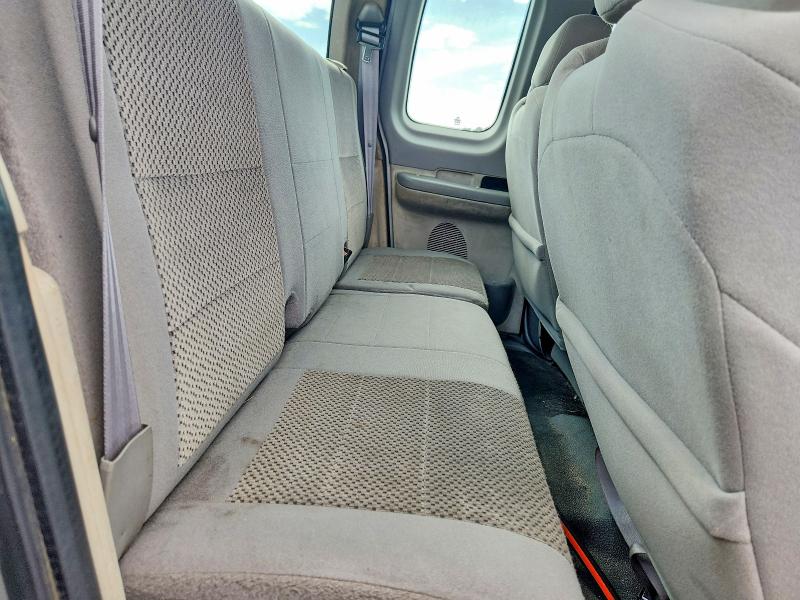 59673106 :رقم المزاد ، 2FTRX18W24CA96312 vin ، 2004 Ford F-150 Heritage مزاد بيع