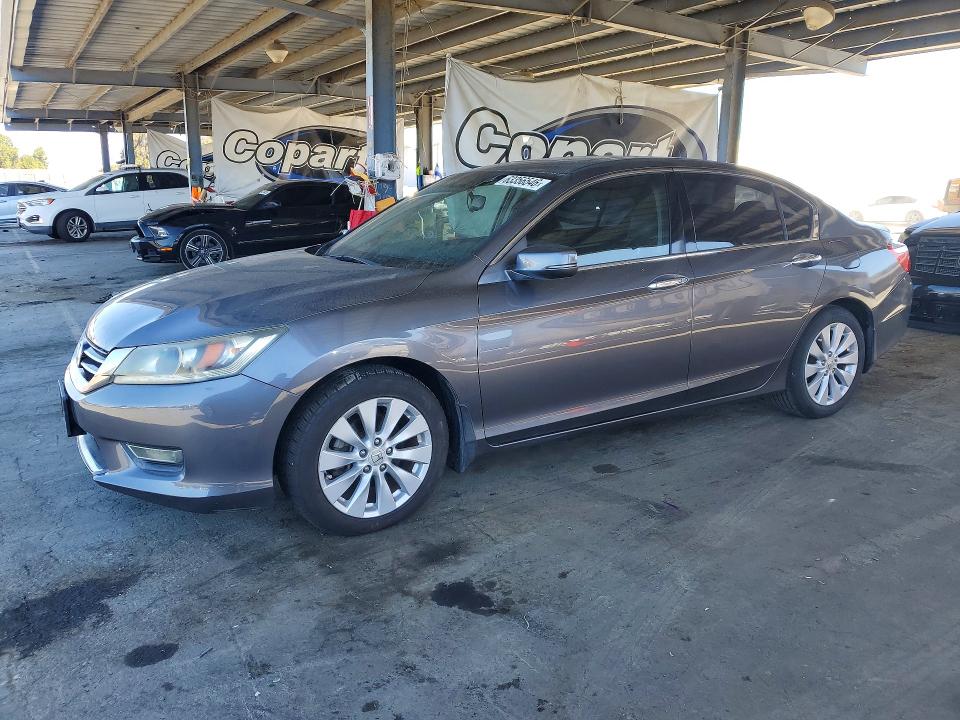 63356546 :رقم المزاد ، 1HGCR3F8XDA006889 vin ، 2013 Honda Accord مزاد بيع