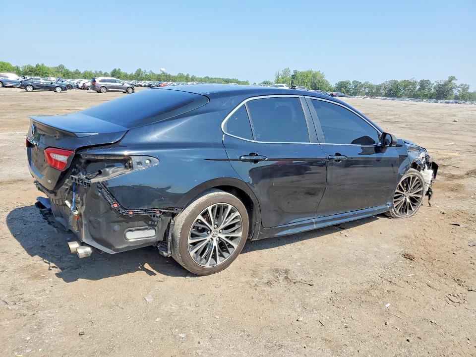 Продажа на аукционе авто 2018 Toyota Camry, vin: 4T1B11HK6JU080072, номер лота: 58187896
