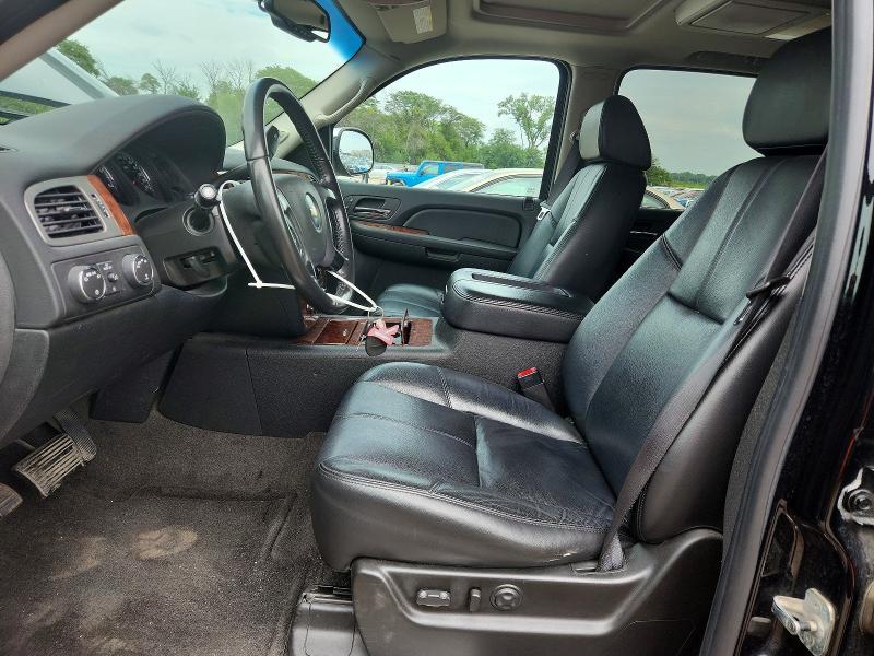 Продажа на аукционе авто 2008 Chevrolet Suburban, vin: 1GNFK16378J195863, номер лота: 62575316