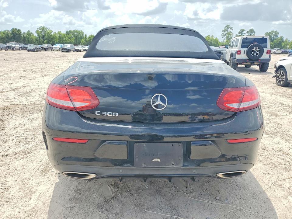 61690526 :رقم المزاد ، WDDWK4JB6JF649415 vin ، 2018 Mercedes-benz C مزاد بيع