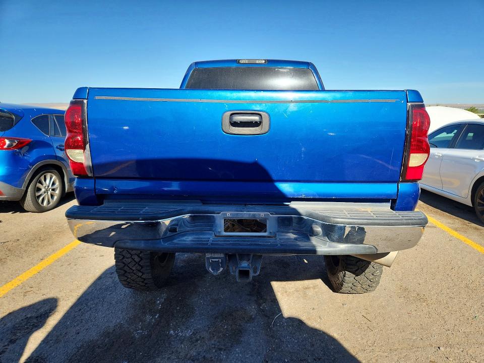 2004 Chevrolet Silverado მანქანა იყიდება აუქციონზე, vin: 1GCHK231X4F150004, აუქციონის ნომერი: 63406736