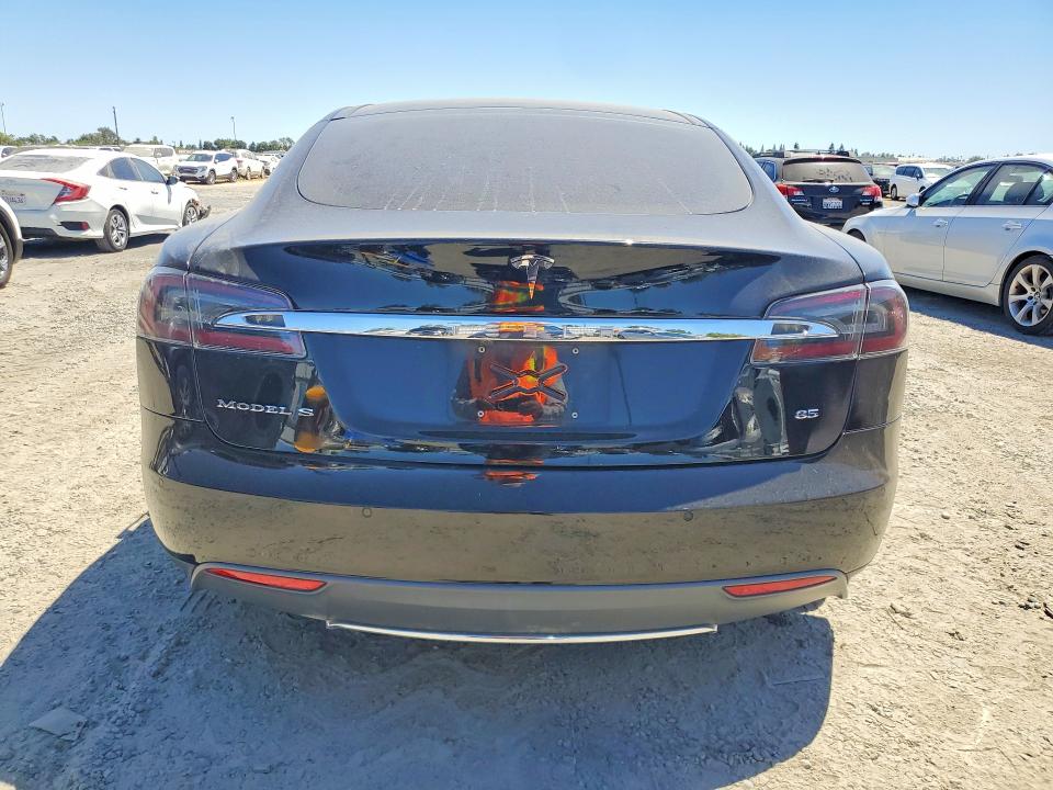 Продаж на аукціоні авто 2015 Tesla Model S, vin: 5YJSA1E15FF105687, номер лоту: 63193556
