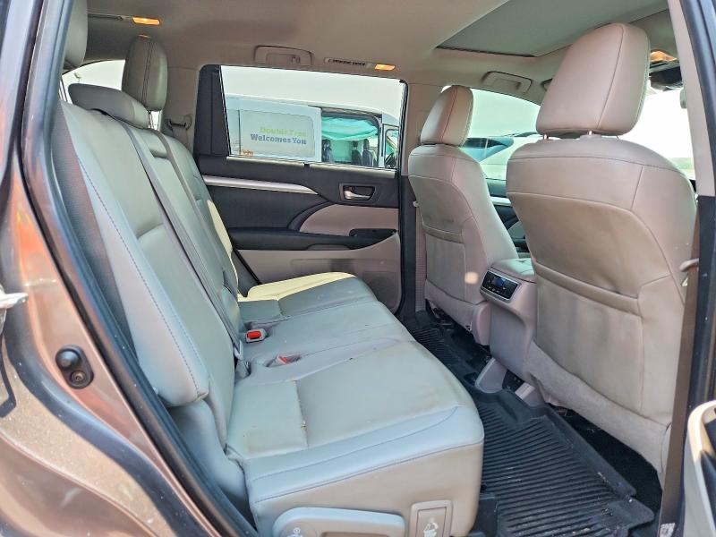 Продаж на аукціоні авто 2019 Toyota Highlander, vin: 5TDJZRFH6KS581595, номер лоту: 59838636